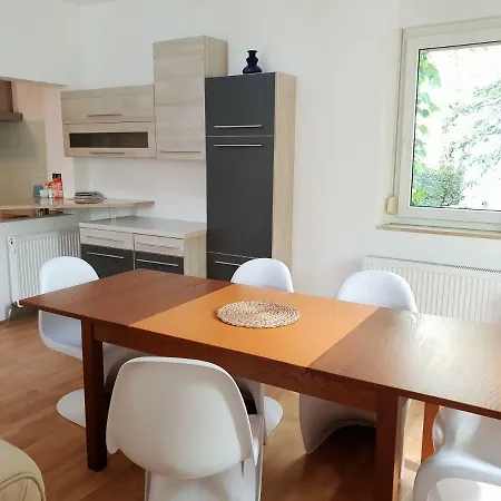 House With 3 In City Apartment Nürnberg